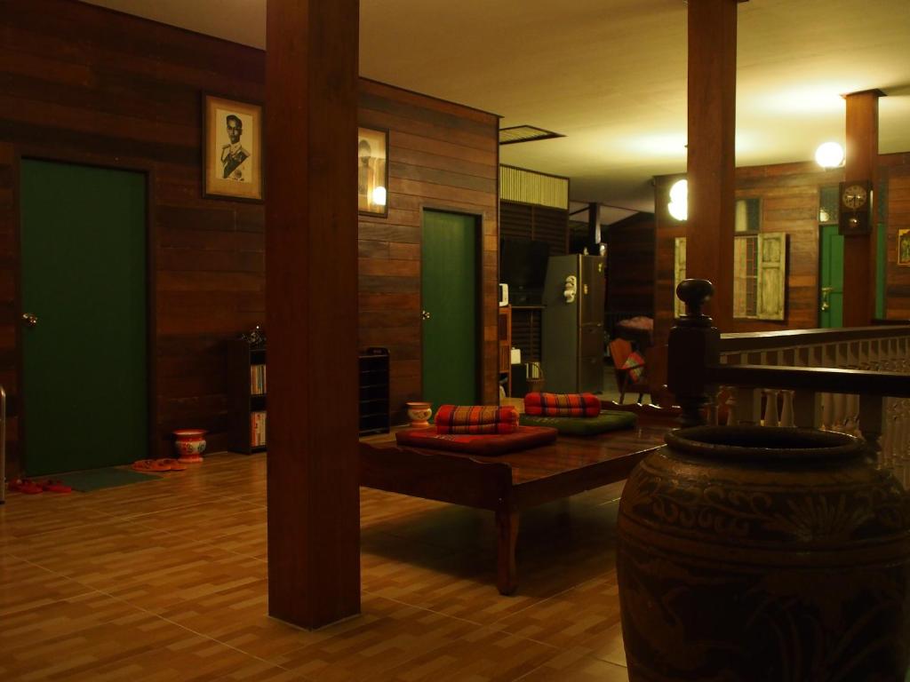 Chommuang Guest House - 2