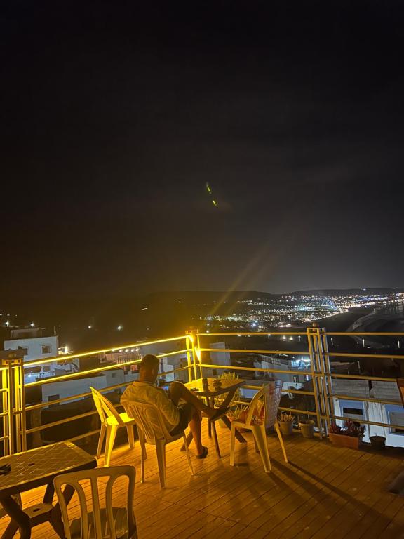 Balkón nebo terasa v ubytování Arinas Surf Hostel