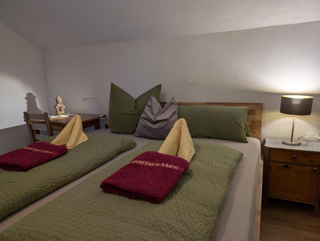 Posteľ alebo postele v izbe v ubytovaní Ferienhaus Meins