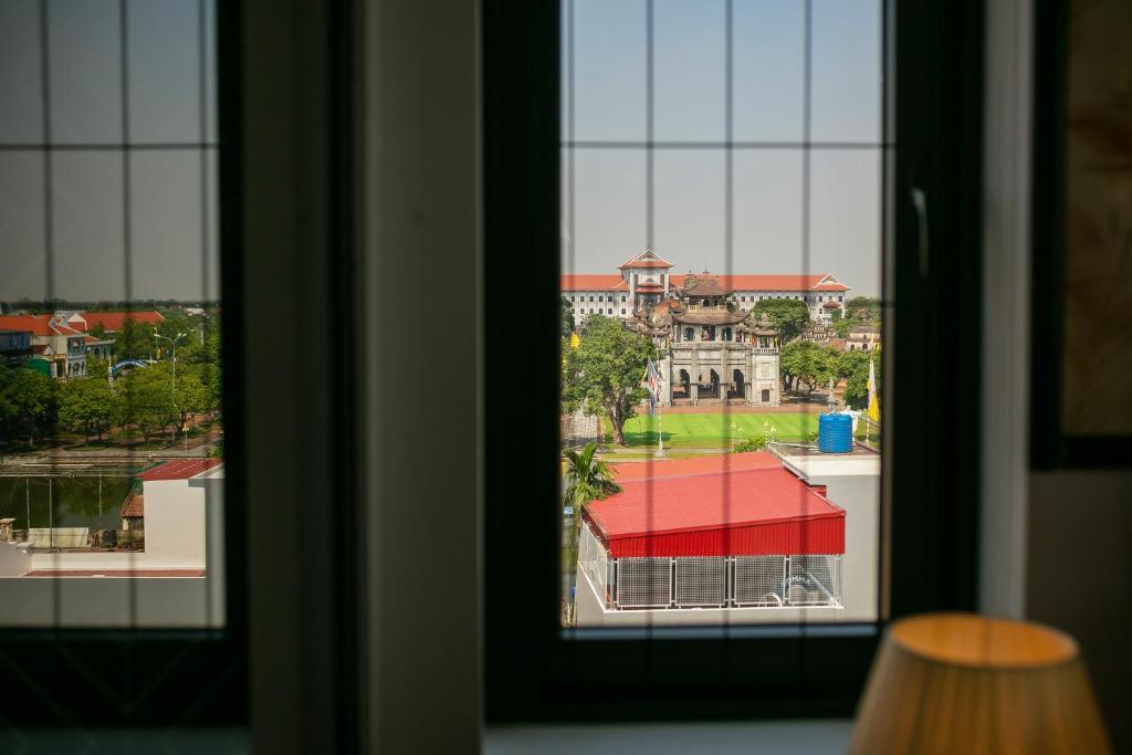 Phat Diem Plaza Hotel - Double Room With Lake View