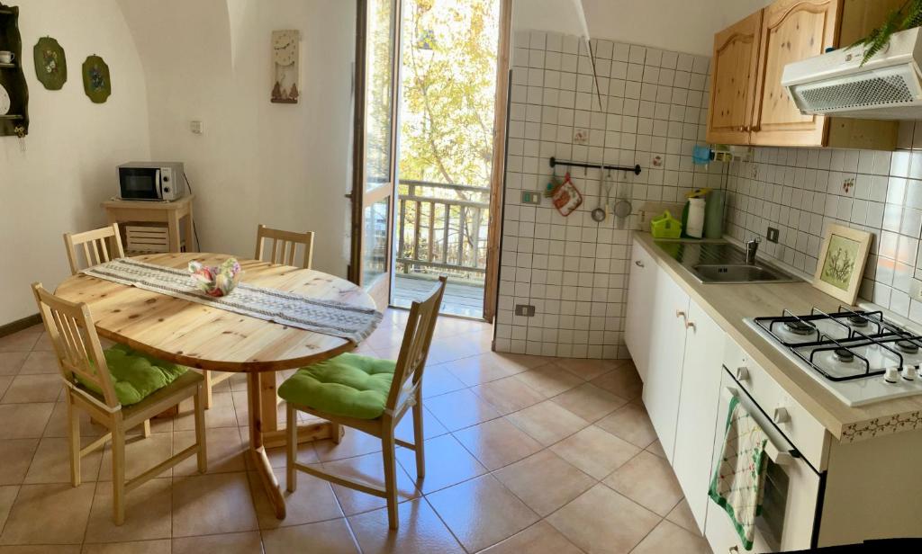 Kuchyň nebo kuchyňský kout v ubytování Apartments Carisolo - Val Rendena