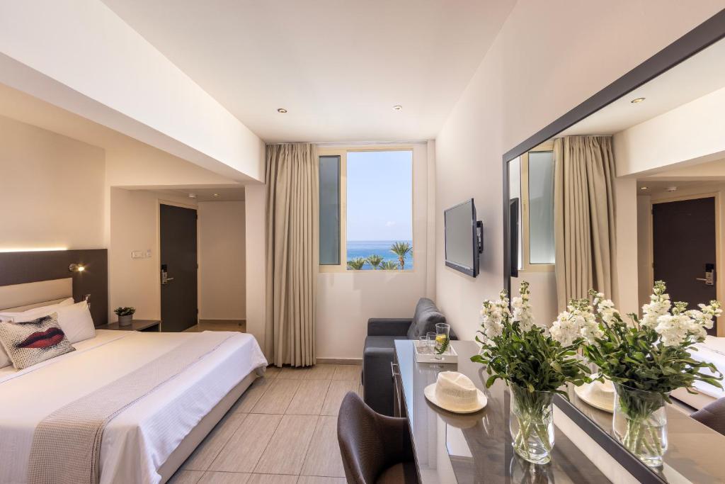 Queens Bay Hotel - Quarto Duplo Vista Mar Sem Varanda