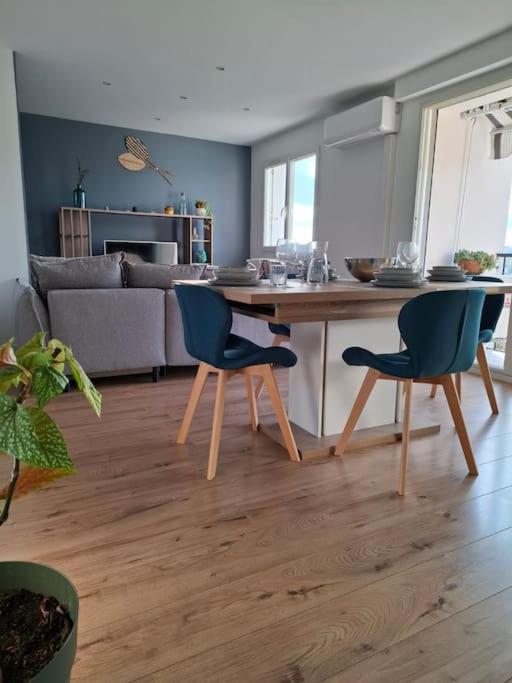 Posezení v ubytování Appartement calme avec vue