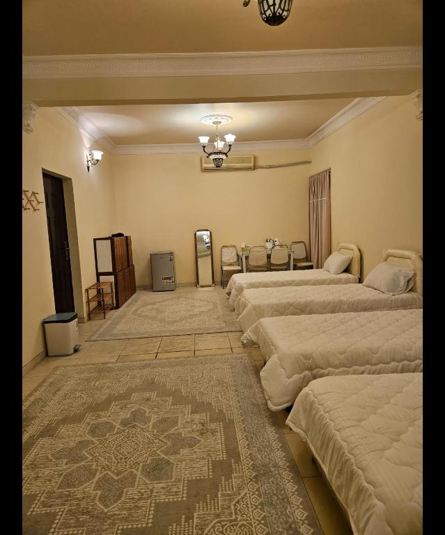 Postel nebo postele na pokoji v ubytování Hostel Erfan