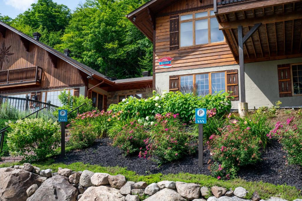Zahrada ubytování Chalets Lac à la Truite