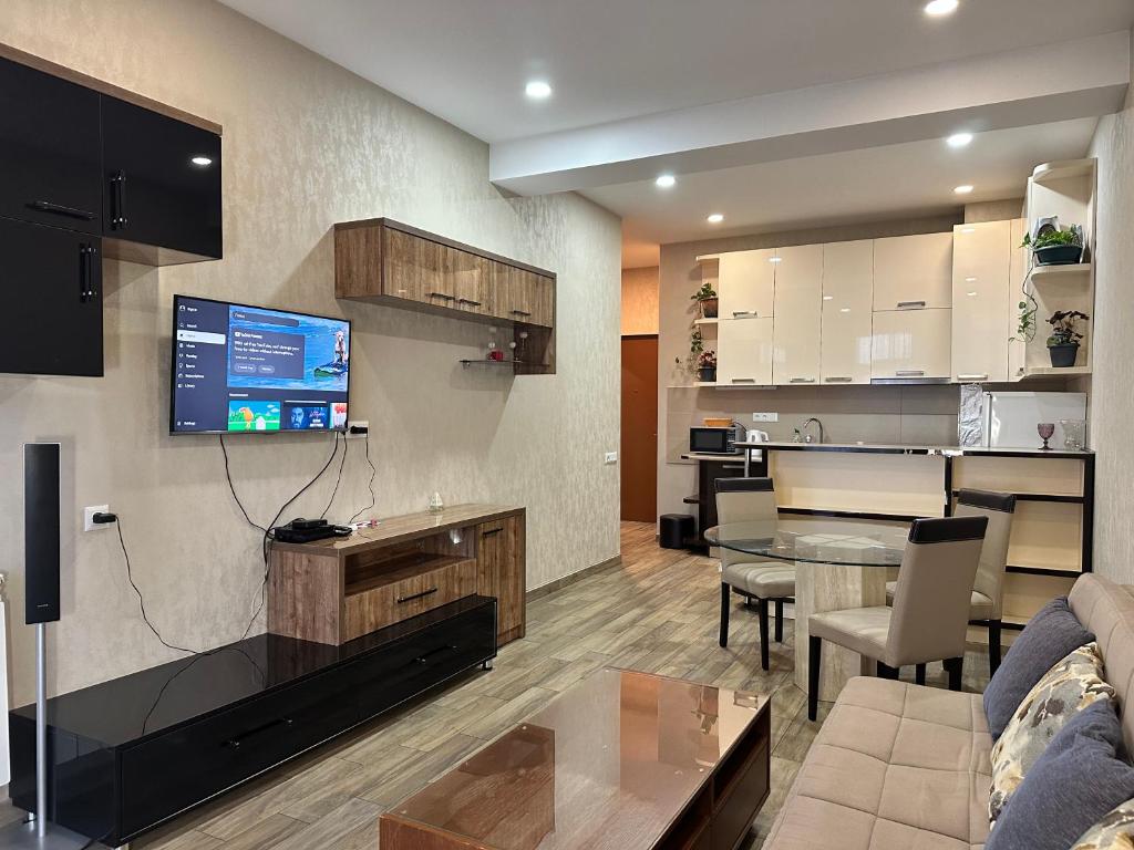 فضای داخلی Apartment in Ortachala در تفلیس - تصویر ۳