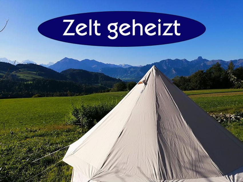 Příroda nedaleko luxury tent