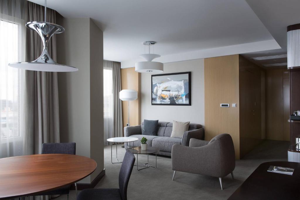 Skopje Marriott Hotel - Premier King Suite