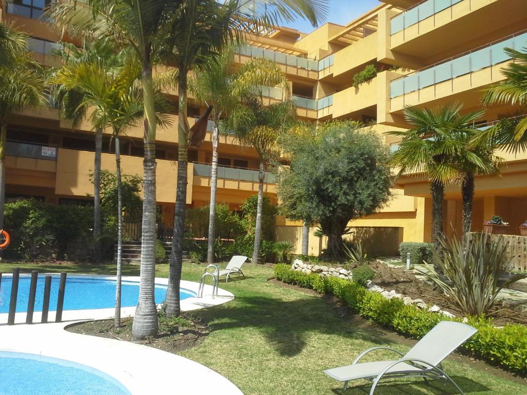 Bazén v ubytovaní Apartment Las Salinas alebo v jeho blízkosti