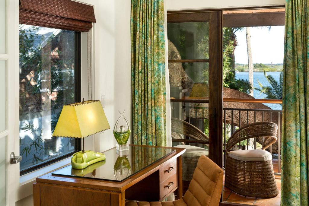 Area soggiorno di Black Dolphin Inn