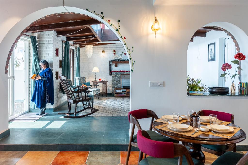 Posezení v ubytování SaffronStays The Wilbury Chocolate