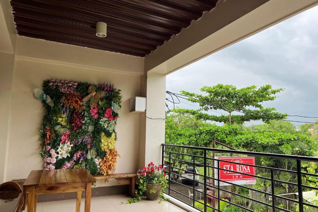 Balkón nebo terasa v ubytování Sta Rosa Inn Iloilo powered by Cocotel