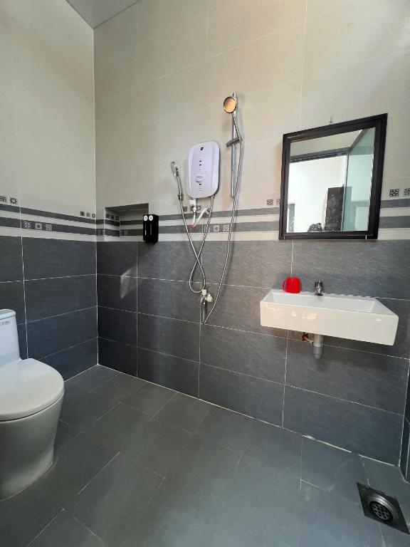 Koupelna v ubytování Thái An House