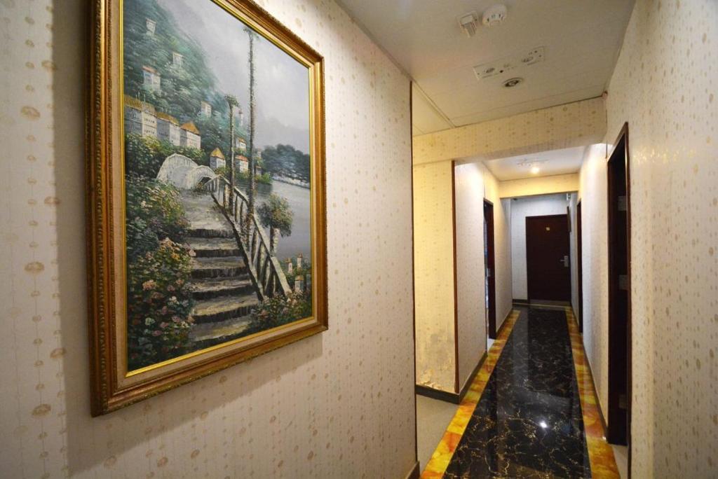 Fotografie z fotogalerie ubytování KK HOTEL -Hostel RECEPTION 10TH FLOOR BLOCK D CHUNG KING MANSION 40NATHAN ROAD TSIM SHA TSUI v Hong Kongu