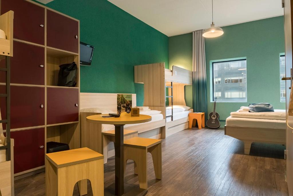 MEININGER Hotel Amsterdam City West - Resim 45