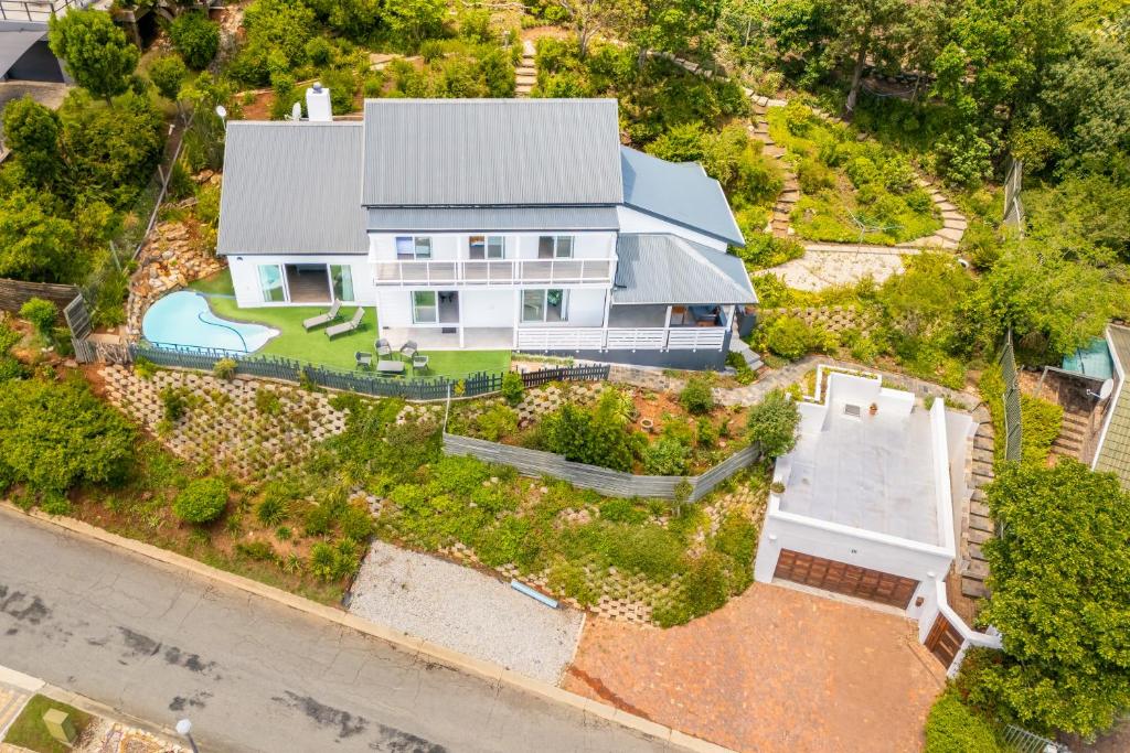 Το κτήριο όπου στεγάζεται  η παραθεριστική κατοικία