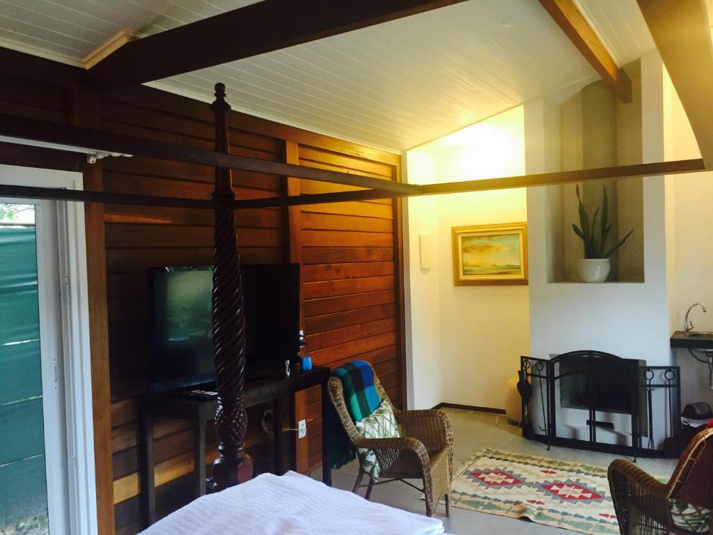  Casa da Ilha do Mel - Pousada de Charme