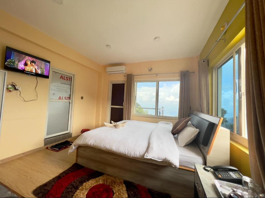 TV a/nebo společenská místnost v ubytování Hotel Village View Nagarkot