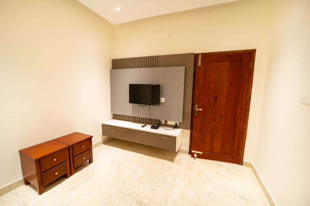 Queen's Hotel Mount garden Kodaikanal - Chambre Double Avec Balcon
