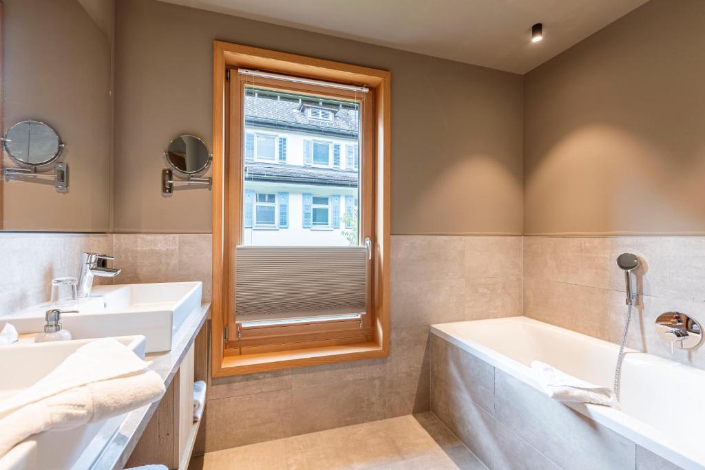Koupelna v ubytování Montafon Suites Schruns by ALPS RESORTS
