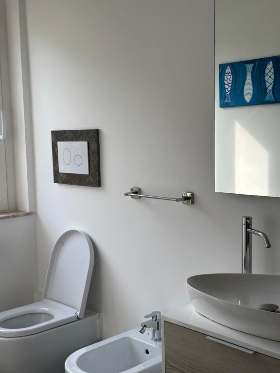 A bathroom at Villa Savoia Mondello