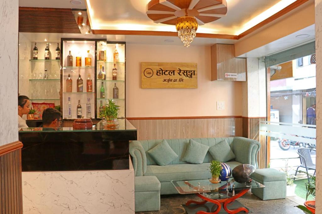 Istumisnurk majutusasutuses Hotel Resunga Arjun