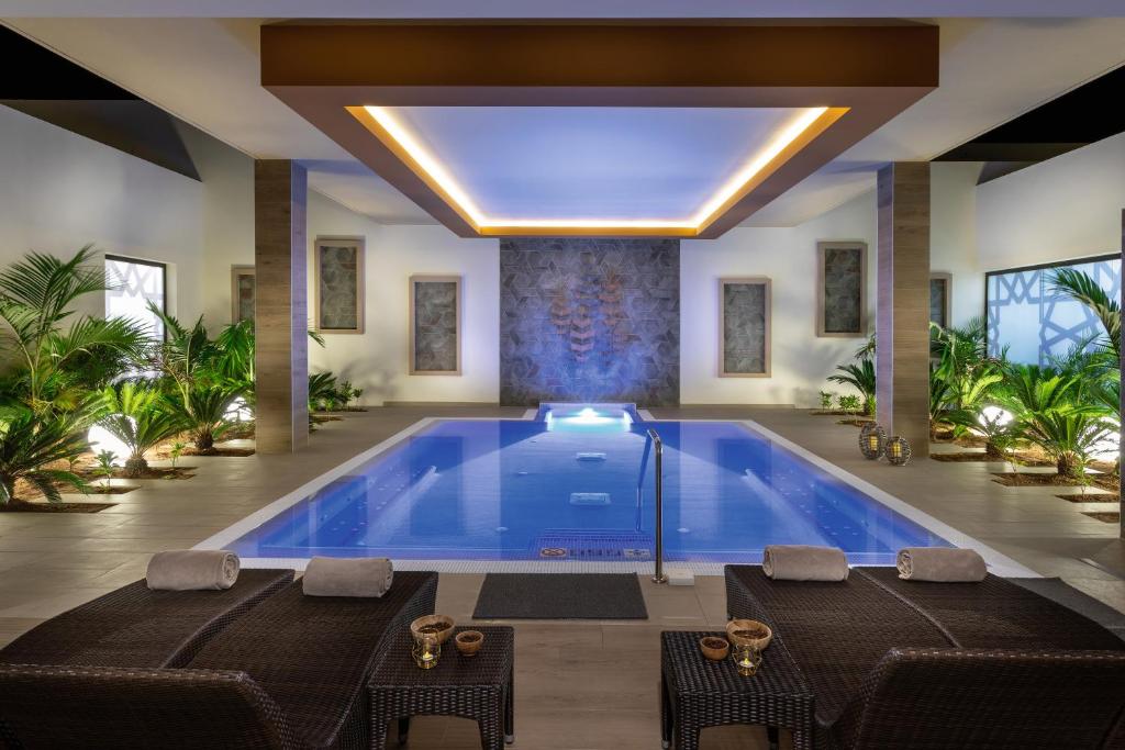 Bazén v ubytování Hotel Riu Palace Boavista - All Inclusive nebo v jeho okolí