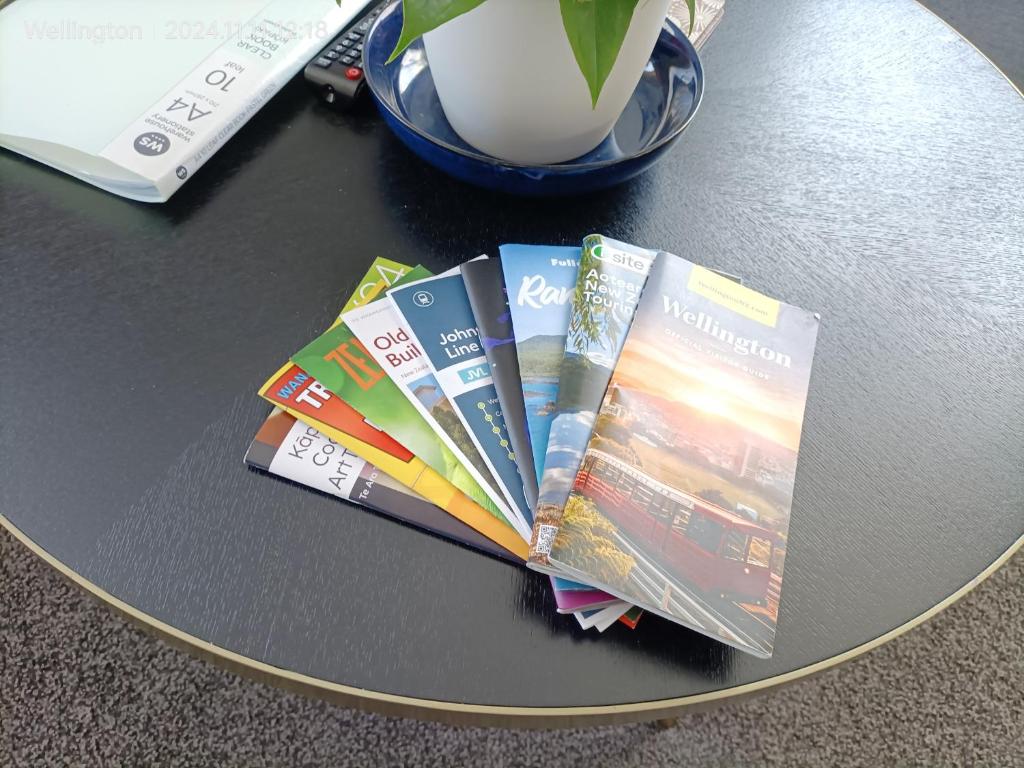 Comfy & Sunny home in Wellington--3 Heat Pumps - Resim 33