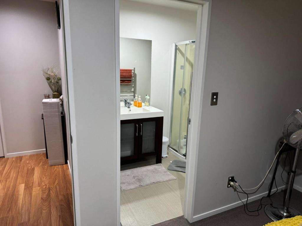 Auckland City cozy Stay - Resim 3