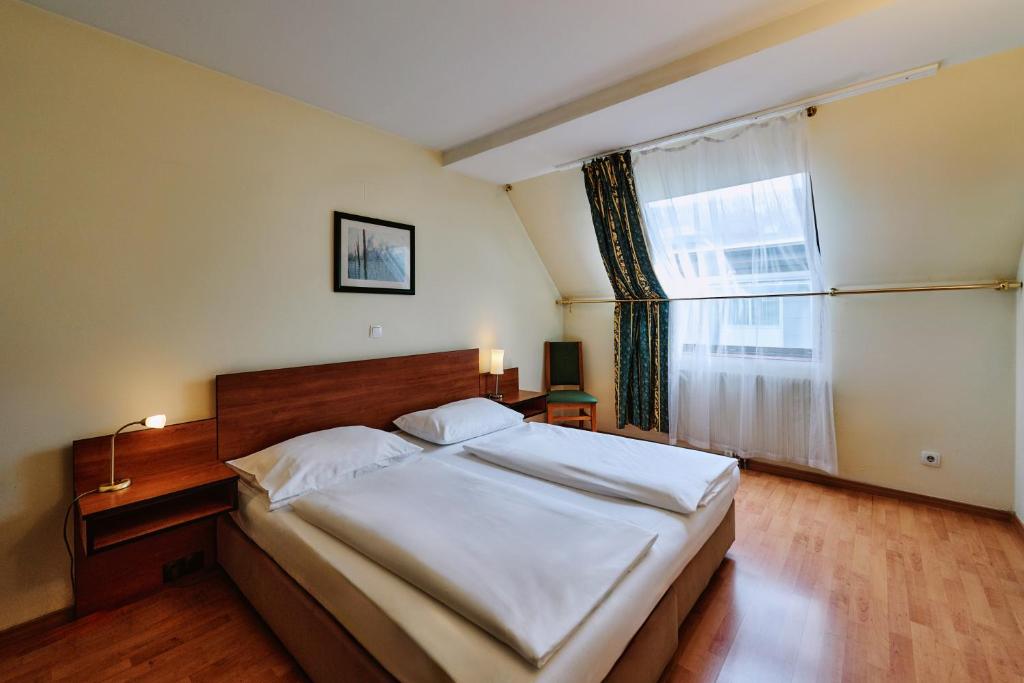 Hotel Deutschmeister - Resim 42