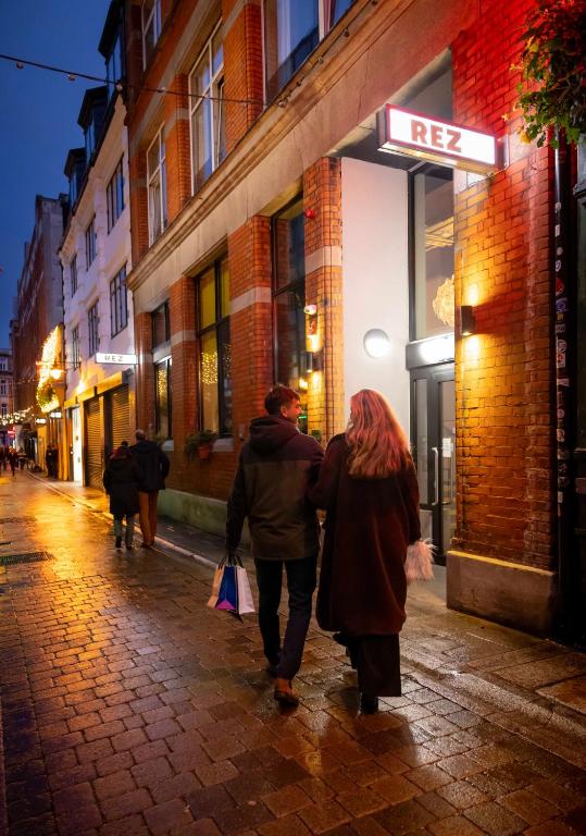 REZz Temple Bar, Dublin - Resim 11