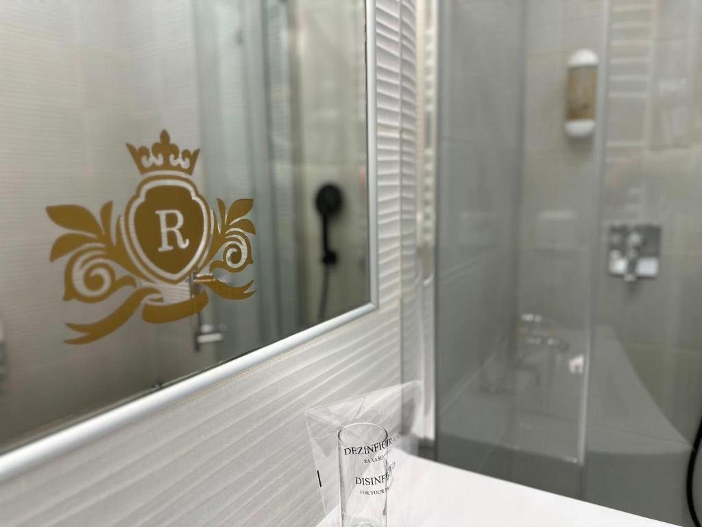 Koupelna v ubytování Royal Palace