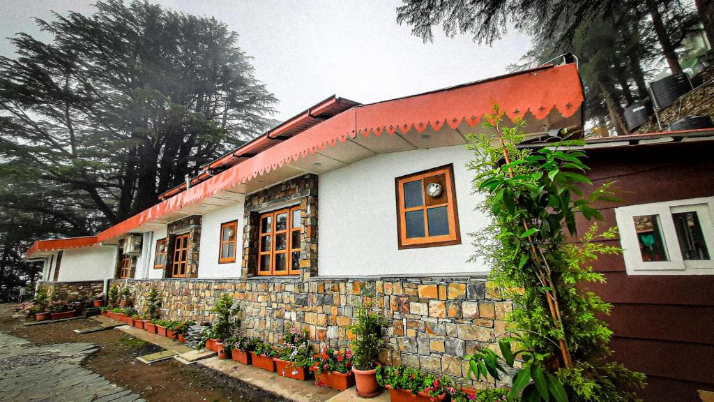 Devdar Woods - An LVB Experience, Dehradun (updated prices 2026)