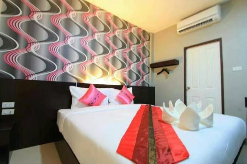 
Single Room with Private Bathroom
