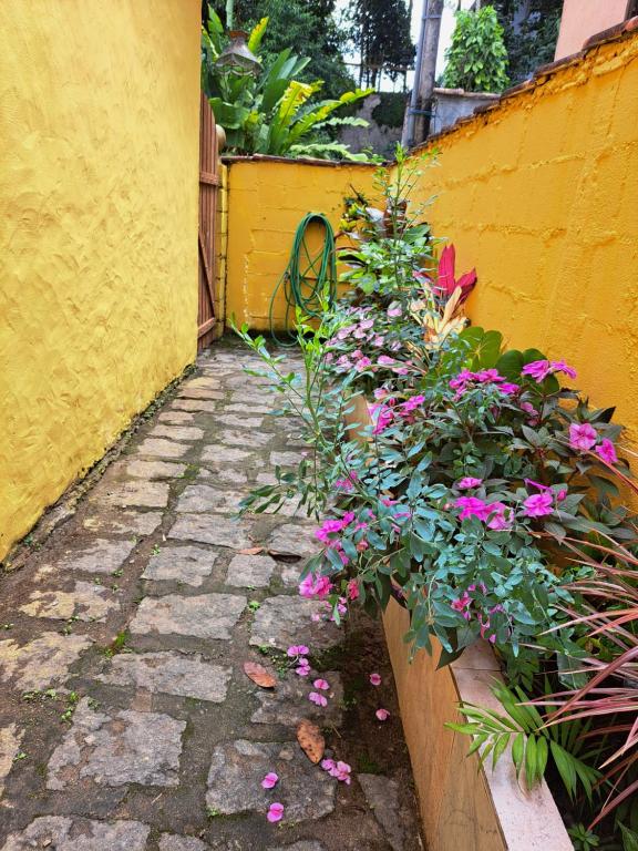 Giardino di Casa Ilhabela entre a Praia Grande & Julião