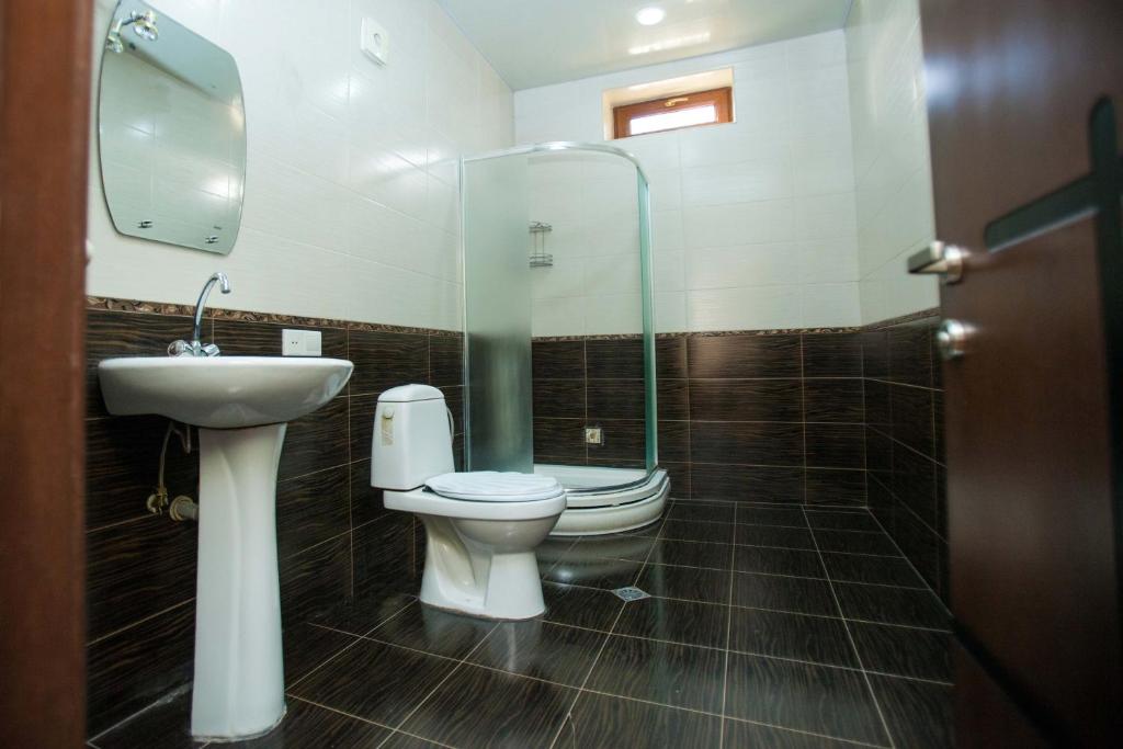 Koupelna v ubytování Hotel 4You