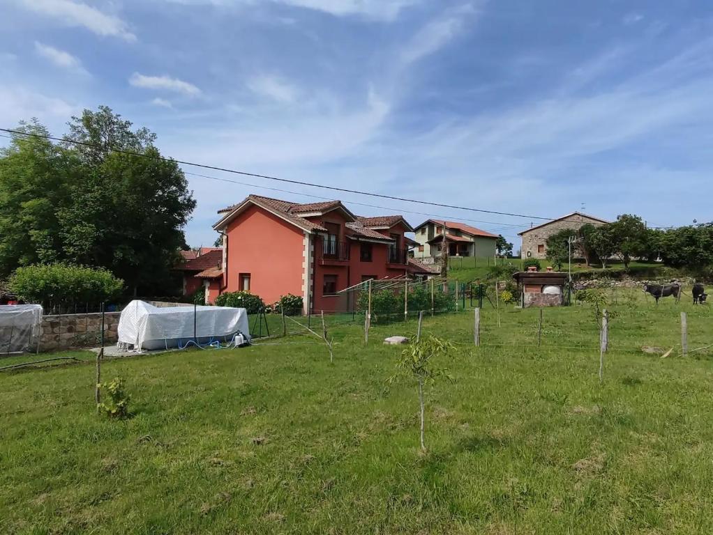 Zahrada ubytování Casa Rural La Churla en Mazcuerras