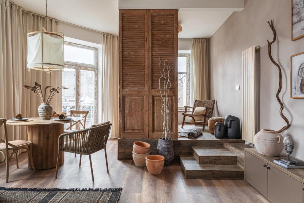 Orient Desert - Housity