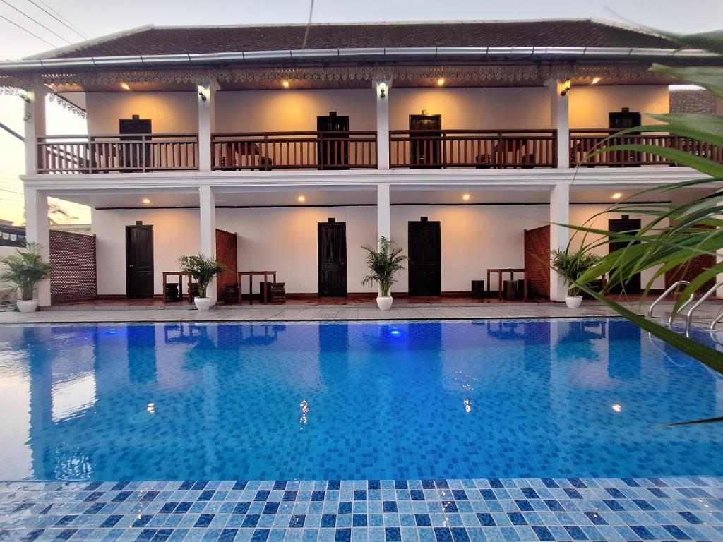 Bazén v ubytování Luang Prabang Pavilion Hotel & Travel nebo v jeho okolí