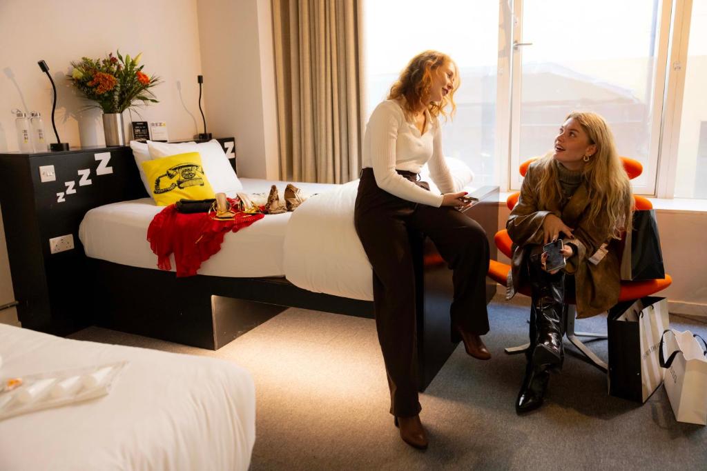 REZz Temple Bar, Dublin - Resim 43