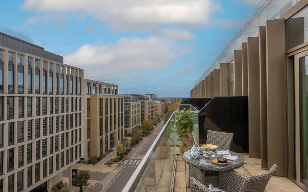 Clayton Hotel Cambridge - Resim 2