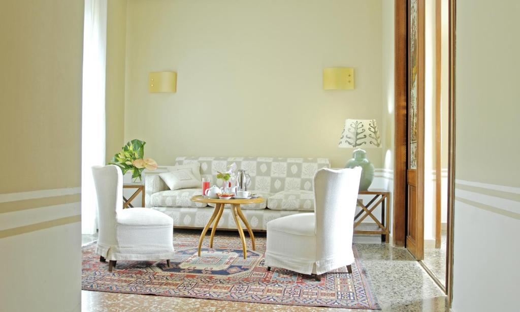 Posezení v ubytování Hotel Lancelot