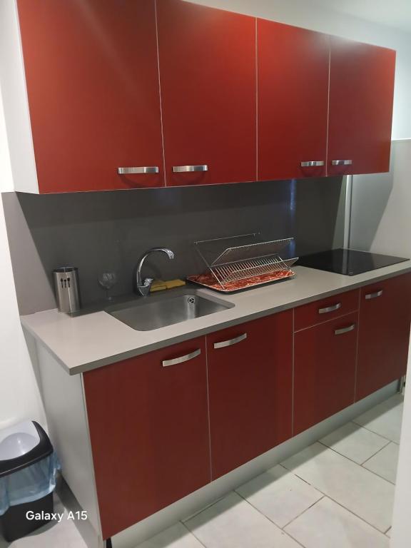 Kuchyňa alebo kuchynka v ubytovaní Appartement Almadrava Roses