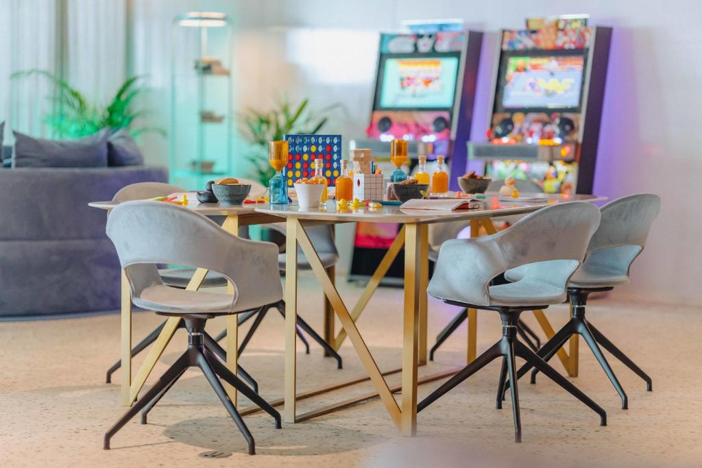 NEXT - by Savoy Signature - Resim 31