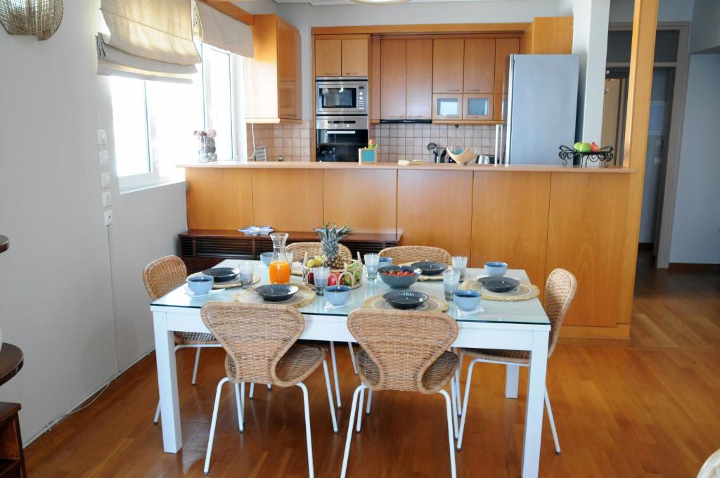 Kuchyň nebo kuchyňský kout v ubytování Amazing condo by the beach