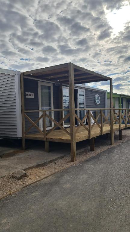 Edificio en el que se encuentra el camping