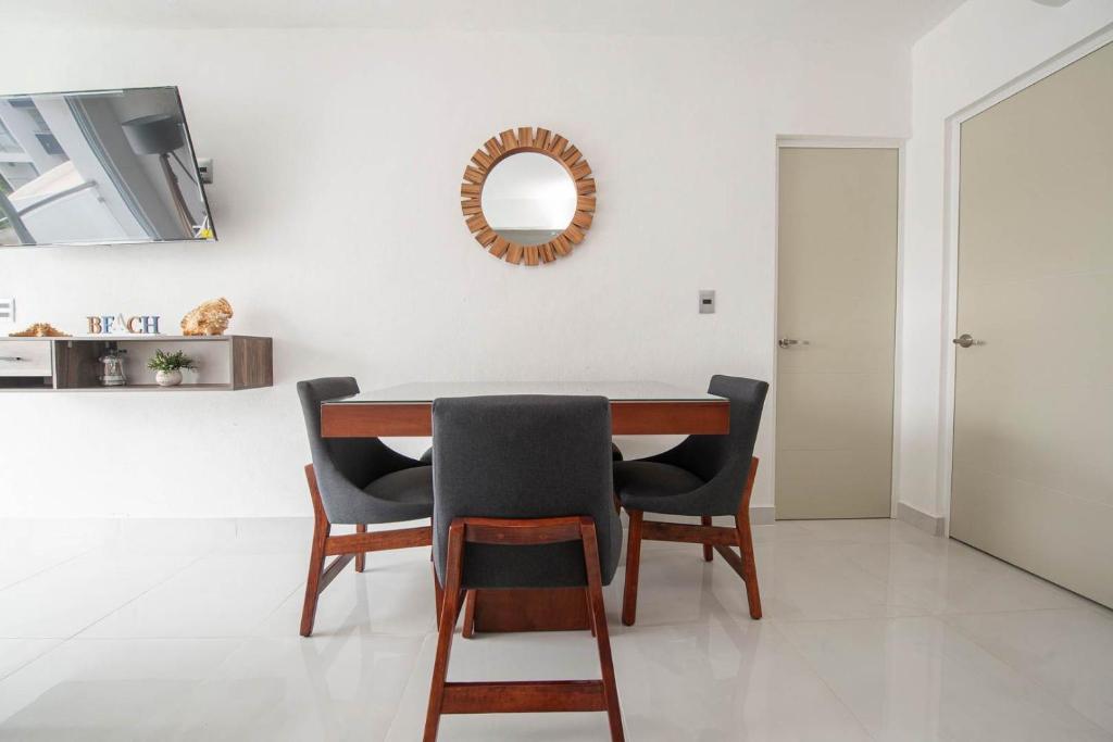 Cozy 2-Bedroom Retreat with Pool Access