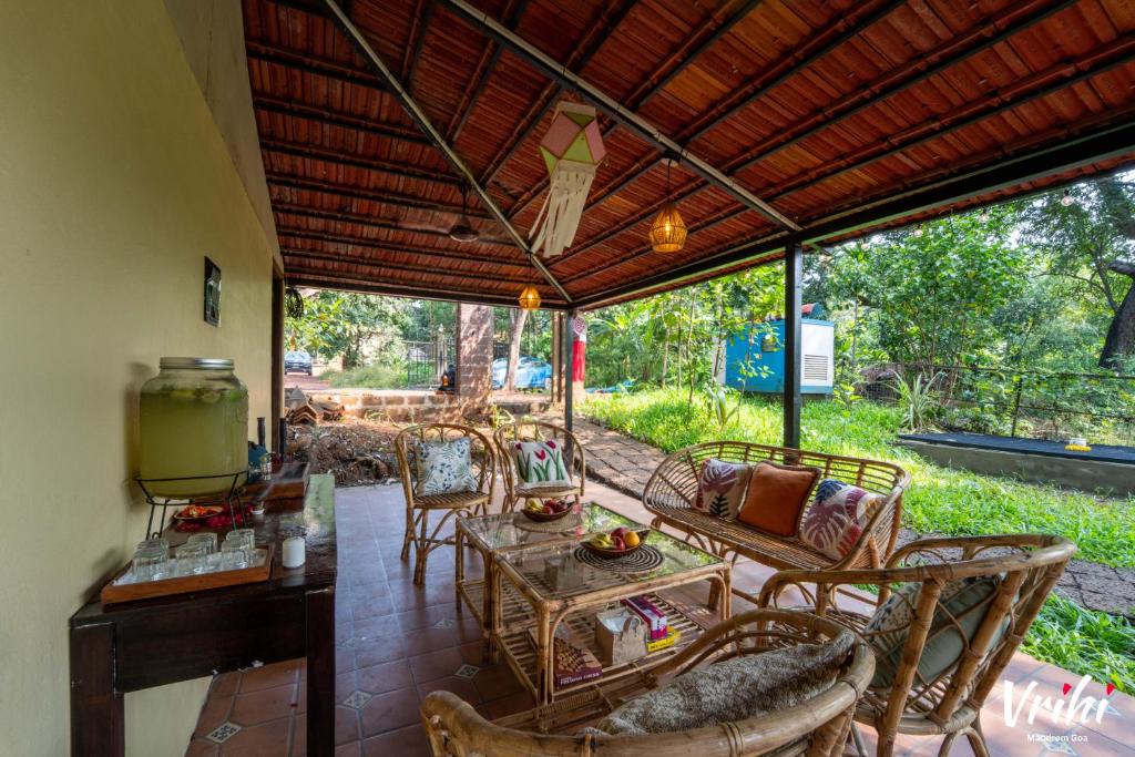 Κήπος έξω από το Vrihi Luxury A-Frames Goa