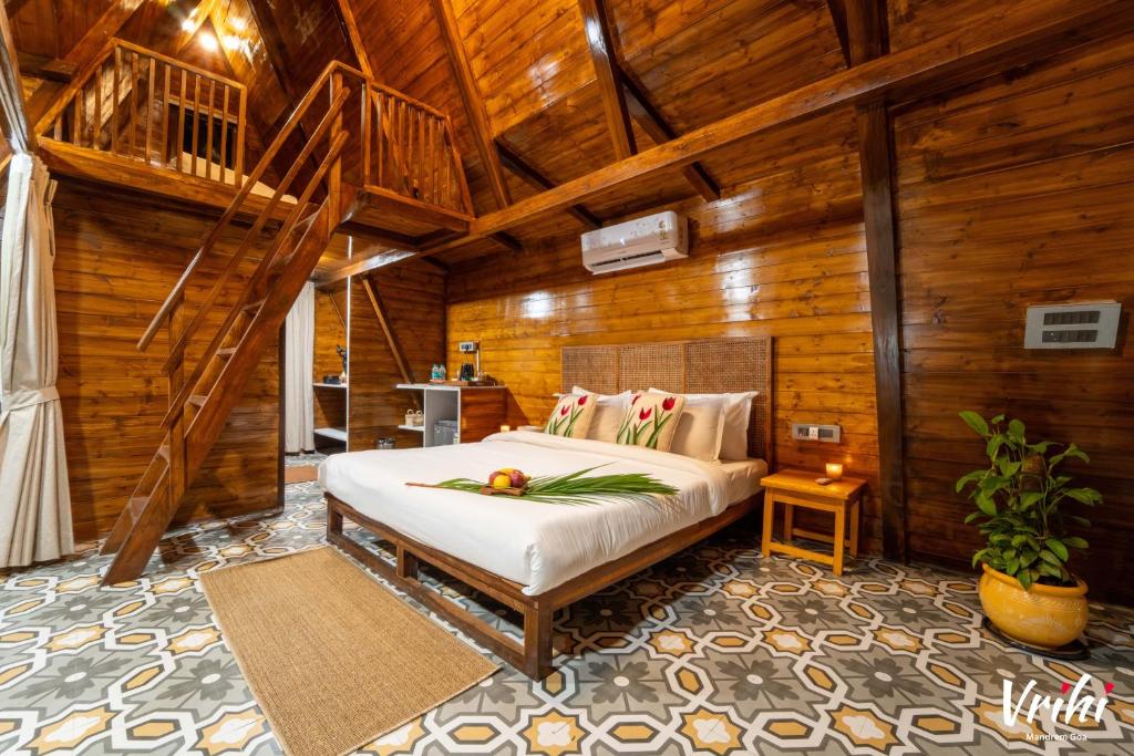 Ένα ή περισσότερα κρεβάτια σε δωμάτιο στο Vrihi Luxury A-Frames Goa