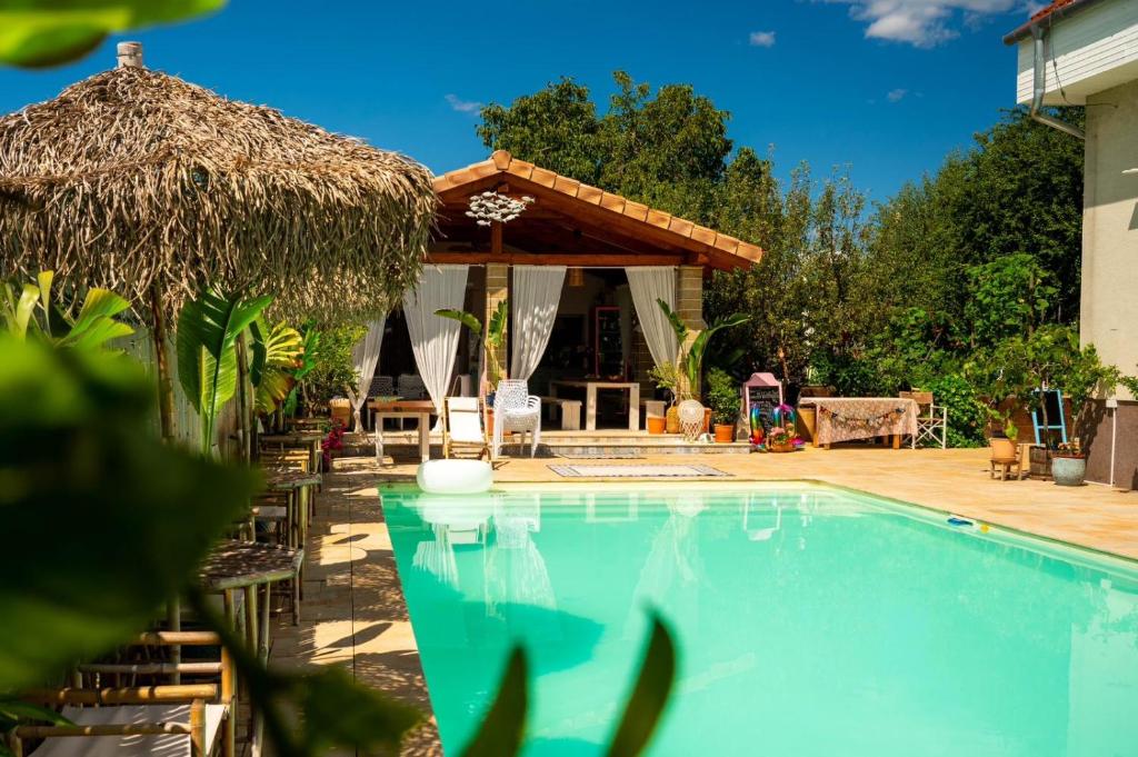 The swimming pool at or close to Ron De Mar - ES TRENC